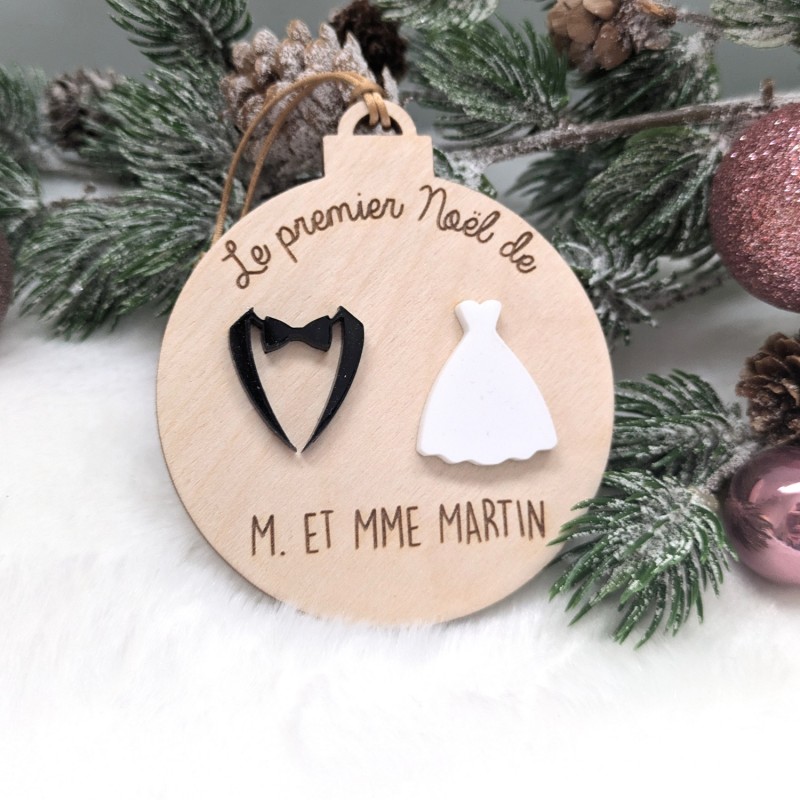 Boule de Noël en Bois Personnalisée - Jeunes mariés